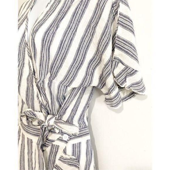 NWT Rails Athena Striped Wrap Top blue/white Size M - Picture 8 of 13